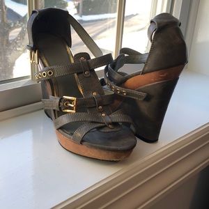 Elle size 9 gray wedges